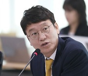 "처절한 혁신 요구 외면"…김웅, 관리형 비대위 비판