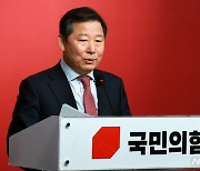 '친윤' 이철규, 영입인재들과 연이어 조찬 회동