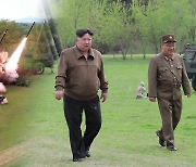 김정은, 핵반격훈련 지도…"전술핵 운용 다중화"