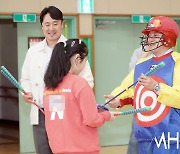 [mhn포토] 김형달 회장 '학교에 스내그 골프 용품 지원'