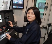 대전도시철도 15년만에 여성 기관사 탄생…판암-반석 구간 운행
