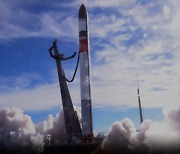`K-초소형 군집위성 1호`, 첫 발사 성공…우주궤도 정상 진입