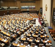 민주당 후보들, '중립 의무' 국회의장 도전하며 '친명 경쟁'