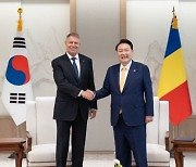 尹 대통령, 요하니스 루마니아 대통령에 “훌륭한 회담… 첫 한국 방문 기억에 남길”
