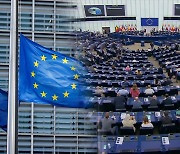 40여일 남은 유럽의회 선거…잇단 중·러 스파이·선거개입 의혹