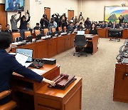 '민주유공자법·가맹법' 본회의 직행…"입법 폭주" 반발
