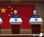 중국, 유인 우주선 '선저우 18호' 발사(1보)