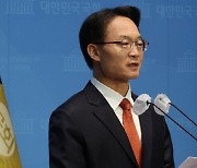 조해진, '친윤' 이철규 원내대표 출마설 비판