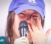 민희진 대표 '참을 수 없는 눈물'