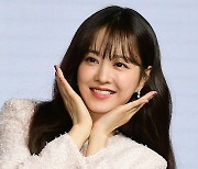 [단독] 박보영, 이나영 자리 꿰찼다…맥심, 모델 전격교체 이유