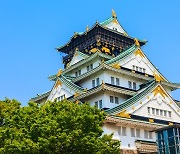 외국인 관광객에 지친 日 오사카, 초유의 관광세 도입 논의 시작