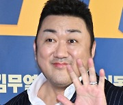 '범죄도시4' 첫날 82만 봤다…역대 한국영화 TOP4 스코어 [공식]