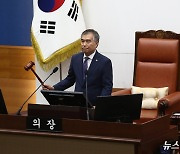서사원 지원 조례·학생인권조례 폐지…서울시의회 가결
