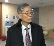 '尹 멘토' 신평 "내가 영수회담 메신저...처음엔 총리 인선 협의만"