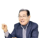 윤동한 한국콜마 회장 "정보 편식 경계해야"