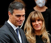 스페인 총리, 부인 부패 의혹에 사임 검토