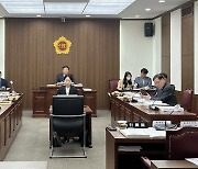 '박정희 동상 조례' 대구시의회 상임위 통과…시민단체 반발