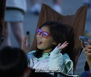 [포토] '2024 캠핑요리축제' 숲속 작은 콘서트 즐기는 어린이 참가자