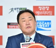 [웜업터뷰] 기선제압 노리는 KCC 전창진 감독 “이호현 발목 부상, 드롭존 설 예정”