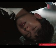 ‘눈물의 여왕’ 김수현, 기억 되찾은 김지원과 재회 앞두고 생사 위기(종합)