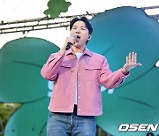 멜로망스 김민석,'감미로운 열창' [사진]