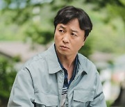 "김수현, 너무 잘생겨 넋 놓고 봐"…전배수, '눈물의 여왕' 종영소감