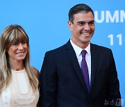 산체스 스페인 총리 "사임 않겠다"…아내 '비리 의혹' 정면돌파 시사(상보)