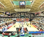 뜨거워진 KBL 챔피언결정전, 관중들도 몰린다…8경기 연속 매진 달성