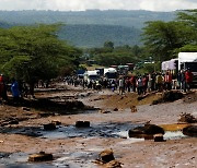 케냐서 한달째 내리는 비에 댐 무너져 최소 42명 사망