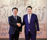 "尹, 채 상병 특검 거부권 행사 여부부터"… 후속 회담 선 긋는 민주당