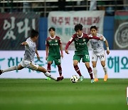 [K리그1 현장리뷰] '치열한 공방전' 대전, 김천과 0-0 무승부...'9위 도약'