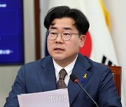 민주당 박찬대 원내대표 단독 출마에···의제 실종·친명 독식 우려