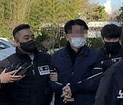 이재명 습격범 "총선 공천권 행사 막으려고 범행했다"