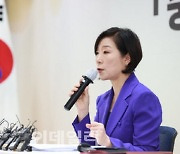 오영주 장관, 부산기계공고 찾아 인쟁양성 관계자 격려