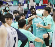 매진 또 매진…허웅·허훈 형제, 이번엔 부산 농구 흥행도 이끈다