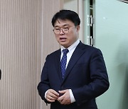 임현택 신임 의협 회장 "국민과 환자들 걱정 않도록 얽힌 매듭 잘 풀 것"