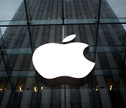 "애플 아이폰 1분기 판매 10%↓"…3년 만 최악 성적표 전망