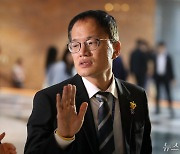 본회의장 향하는 박주민 의원