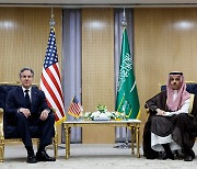 美-사우디 방위협정 초읽기…중동지형 재편하나