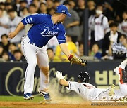 [포토] 조수행 '빠른 발로 세이프'