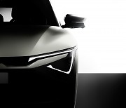 "달라진 눈매에 인상도 바뀌었네"…기아, 신형 EV6 티저 공개