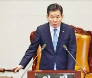 '여야 합의' 강조해온 김진표, 강성 친명 압박에 끝내 굴복