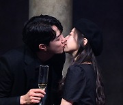 유현석-안소희, 키스하는 댄과 앨리스 [포토엔HD]