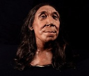 인간과 비슷?…7만 5000년 전 네안데르탈인 여성 얼굴 복원 [핵잼 사이언스]