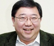 국사편찬위원장에 허동현 경희대 교수···국정교과서 참여