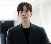 2PM 준호, 다 되는 '무지개' 매력..스타랭킹 남돌 3위 등극