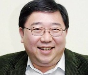 신임 국사편찬위원장에 허동현 경희대 교수…국정교과서 참여