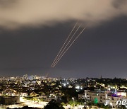 이라크 무장단체 "이스라엘 텔아비브에 순항미사일 발사"(상보)