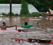 "커피에 설탕 녹듯"…브라질 남부 '기록적 폭우'에 24명 사망