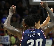 KCC, 또 1만 넘게 모인 부산서 연승…13년 만의 우승까지 '1승'